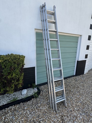 Triple ladders - 10,