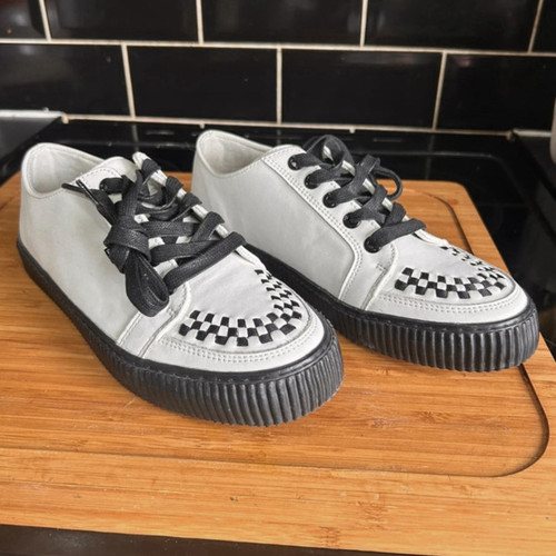 White black check - t.u.k.,