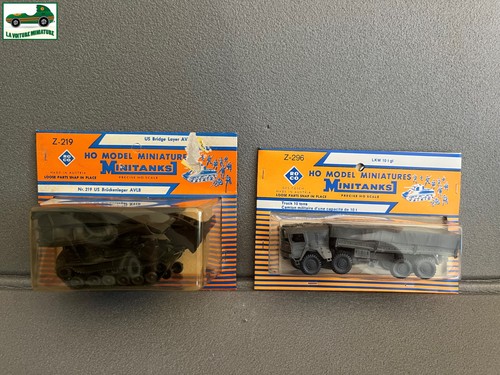 Miniature military engine lot - engine,