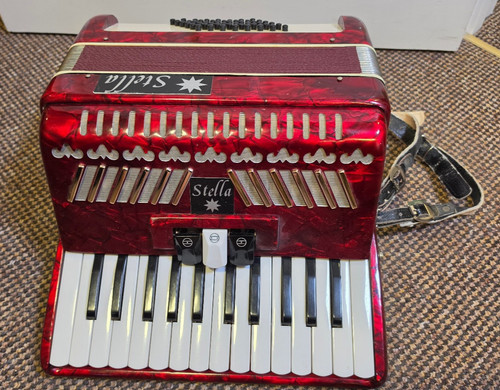 Piano accordion bass 26 - 48,