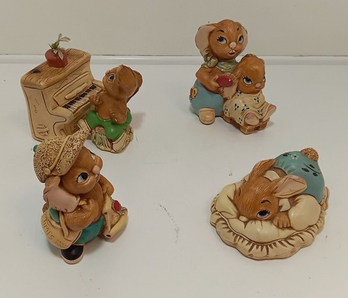 Pendelfin rabbit figurines - rabbit,