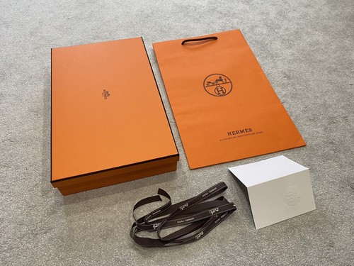 100 authentic hermes gift box - authentic,