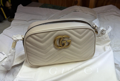 Gucci white logo quilted - white, gg