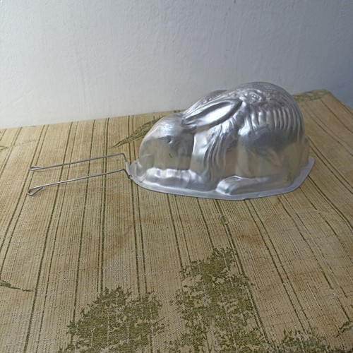 Vintage aluminium rabbit - rabbit, jelly