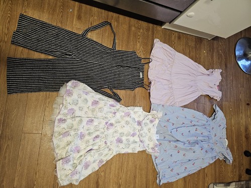 Beautiful bundle girls - bundle, of