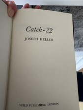 			Catch 22, Joseph Heller