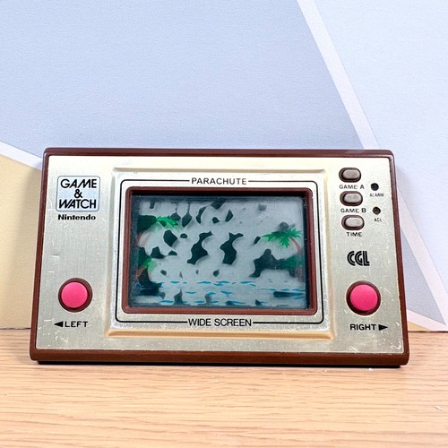 Vtg nintendo game - game, watch