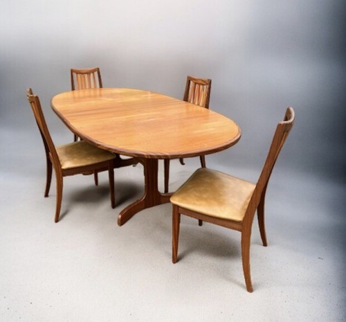 Mid century plan extending - mid,