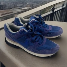 Nike Wmns MD Runner Size 6