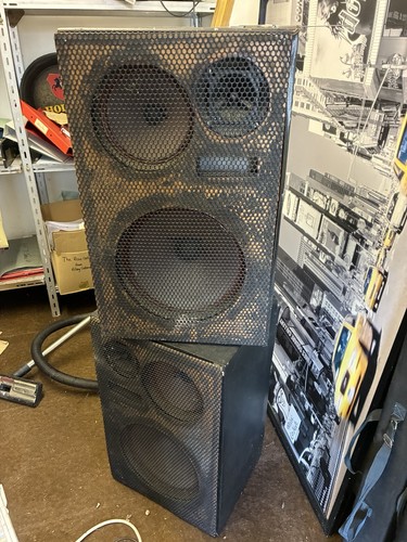 Two wharfdale speaker cabinets - wharfdale,