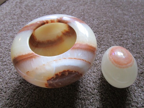 Onyx egg and - onyx,