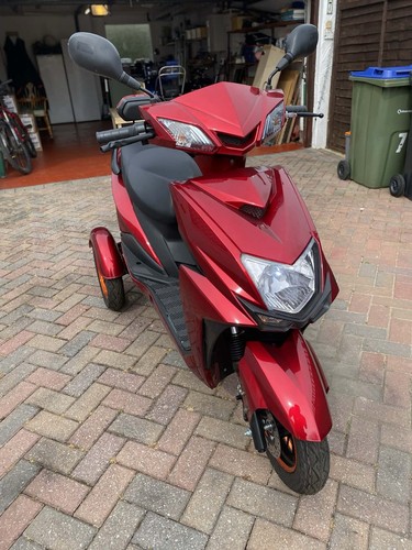 The beast mobility - beast, scooter