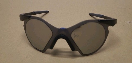 Oakley sub zero blackgray - oakley,