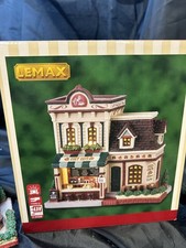 Lemax Cozy Cafe #45257 Christmas Village BNIB