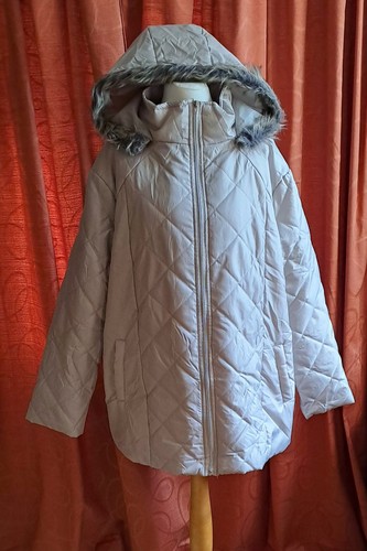 Pale grey lightweight quilted - grey,