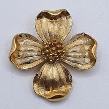 Trifari Gold Dogwood Blossom