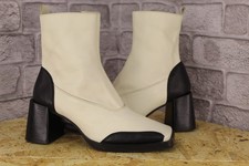 WHITE & BLACK LEATHER 70'S STYLE ANKLE BOOTS SIZE 5 / 38 BY ASARA GOOD USED CON