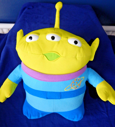 Reduced disney alien - ,