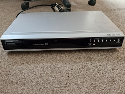 Toshiba dvd recorder silver - toshiba,