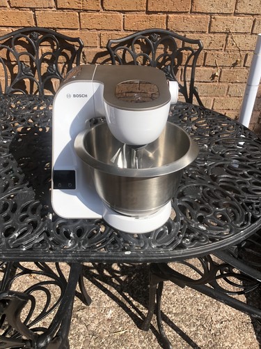 Bosch 700w stand - stand, mixer