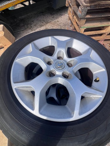 Vauxhall alloy wheels - alloy, stud
