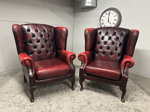Pair chesterfield queen - chesterfield,