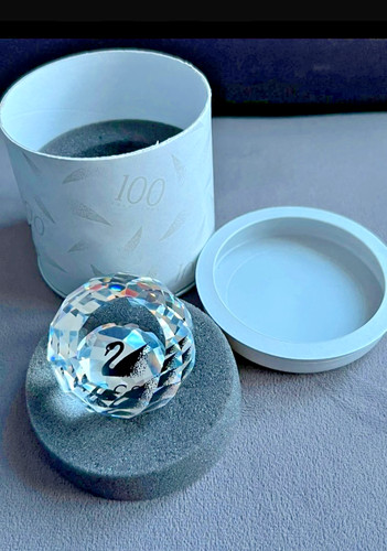 Swarovski scs black swan - swarovski,
