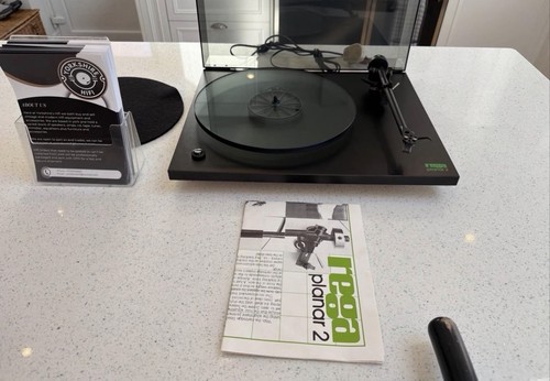 Rega planar glass - glass, turntable