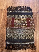 WALL HANGING/ LARGE DECORATIVE TABLE RUNNER GOLD/RUBY RED/BLACK FRINGED