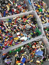 LEGO 200-10000 Pieces of