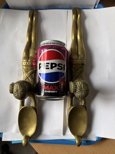 Antique heavy brass - , egyptian