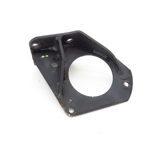 Engine bracket rear right - engine,