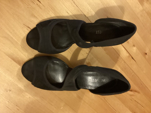Pre owned nine west - west, heel