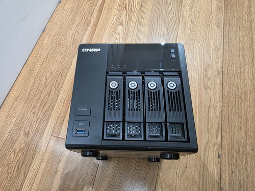 Qnap turbo nas 453 - nas, pro