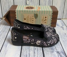 Hot Chocolate Design "Fallen