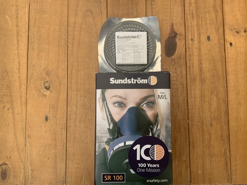 Sundstrom sr100 half - mask,