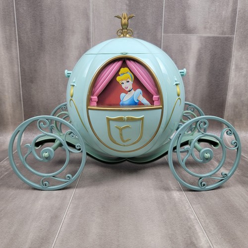 Disney paris cinderella green - disney,