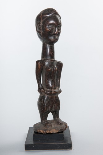Attie female sculpture lagoon - attie,