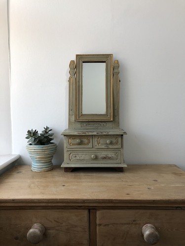 Vintage tabletop dressing - vintage,