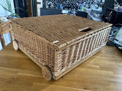 Wicker under bed basket