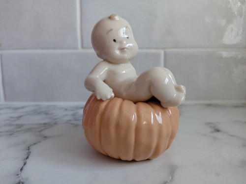 Nao porcelain figurine where - porcelain,