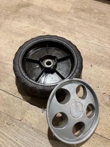 Front wheel from - front,