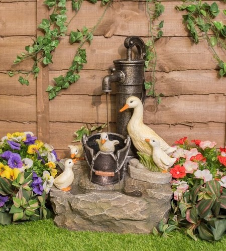Primrose duck family - primrose, at