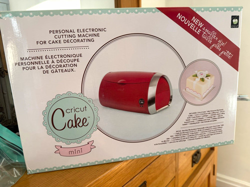 Cricut cake mini personal - cake,