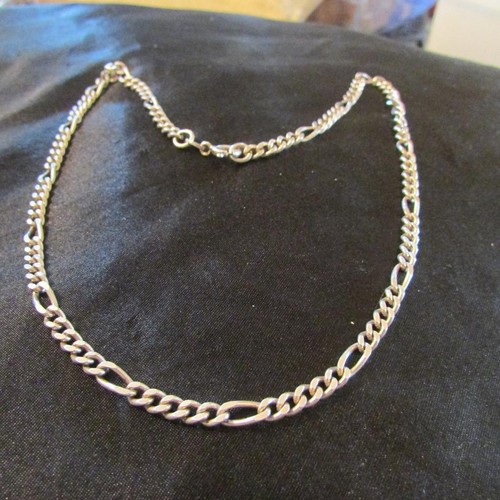 Lovely vintage solid silver - lovely,
