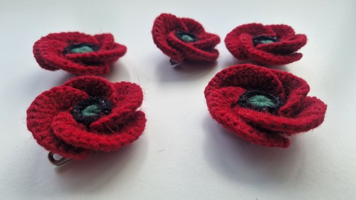 Dark red remembrance day poppy - dark,