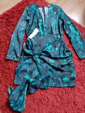Topshop Label Dress. Size 14. VGC. NWOT. Polyester. Rear Zip.Shoulder Pads