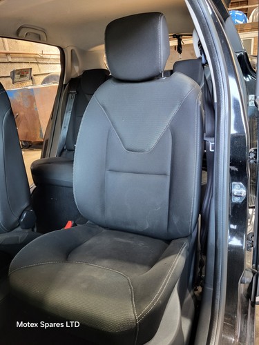 Renault clio mk4 front seat - renault,