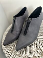 Jigsaw Made In Italy Ladies Grey Court  Ankle Shoes. 5. MR22293