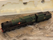 BZ122: Hornby 4-6-2 R2169 Merchant Navy Class Clan line Loco & Tender